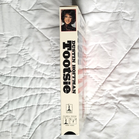 2/$15 🌼 Tootsie VHS - Picture 3 of 5